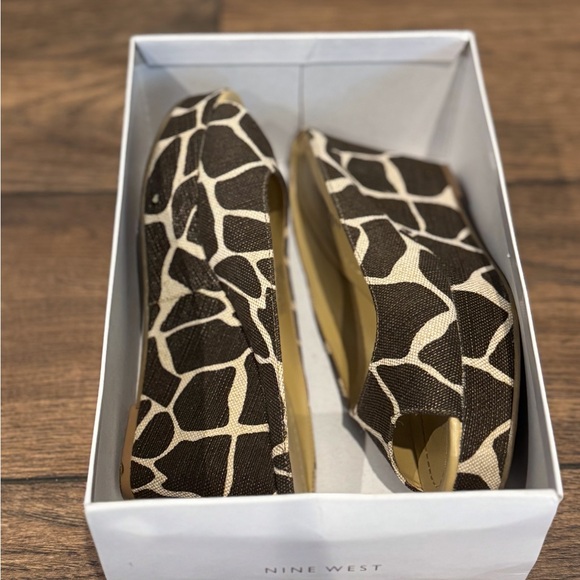 Nine West Black and Cream Patterned Wedge Sandals - Picture 5 of 8